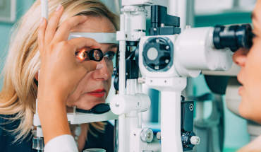 slit lamp with fundus lens